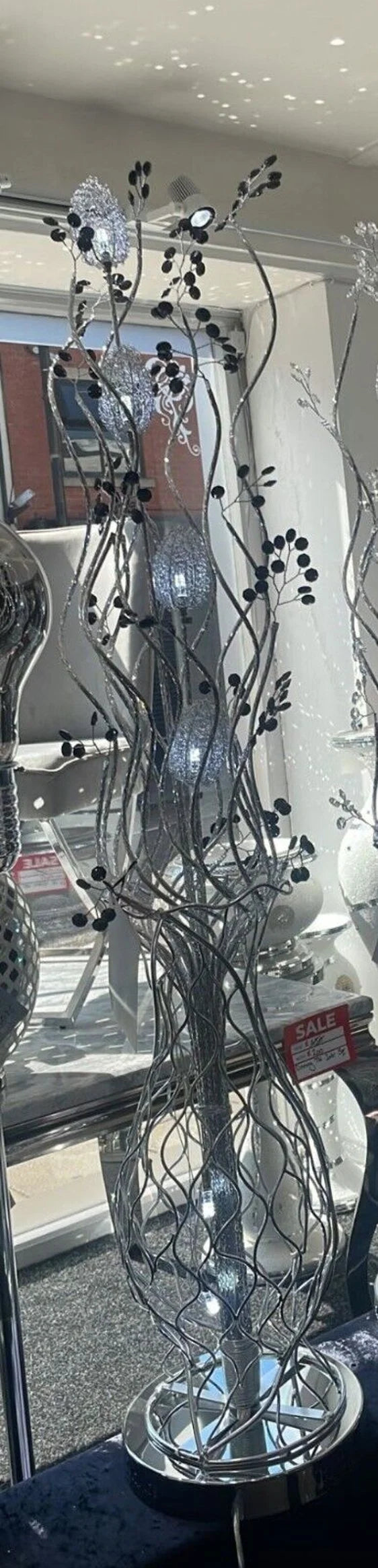 Tall Modern Silver/Black Aluminium Wire LED Floor Lamp Vase