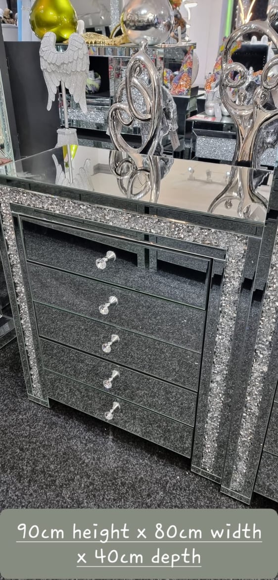 Mirrored Crushed Crystal Diamond Bedside Cabinet End Table Tallboy & Chester Draw's