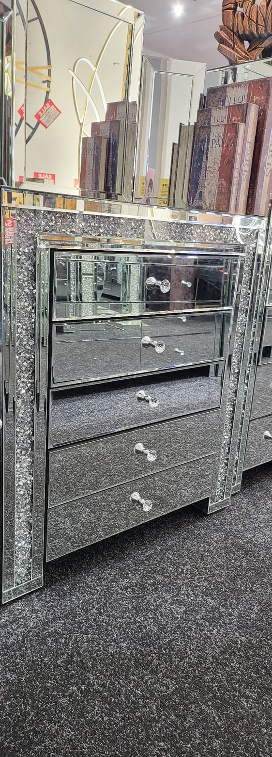 Mirrored Crushed Crystal Diamond Bedside Cabinet End Table Tallboy & Chester Draw's