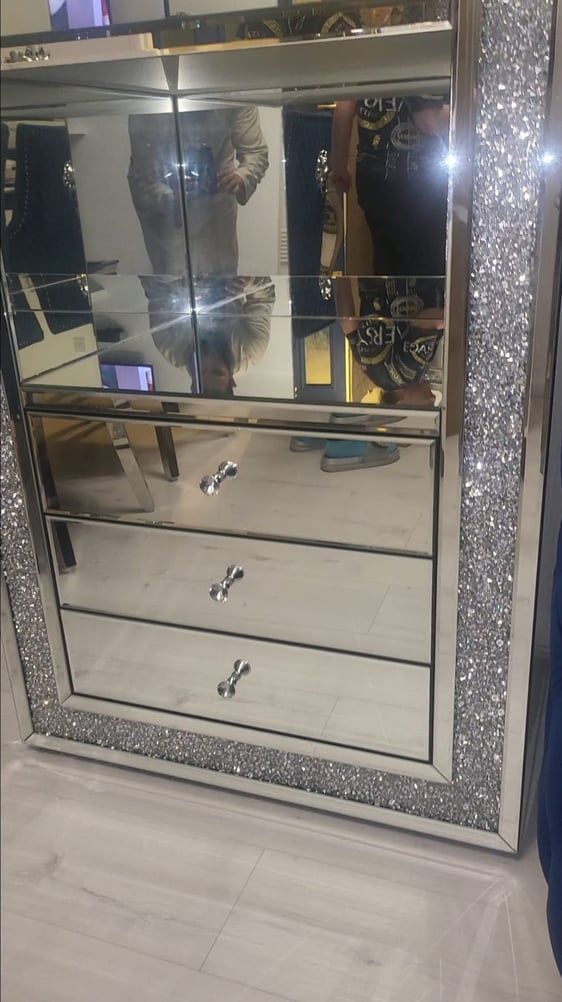 Glamorous Crushed Crystal Mirrored Modern Home Ornate Diamond Display Cabinet 180cm x 75cm