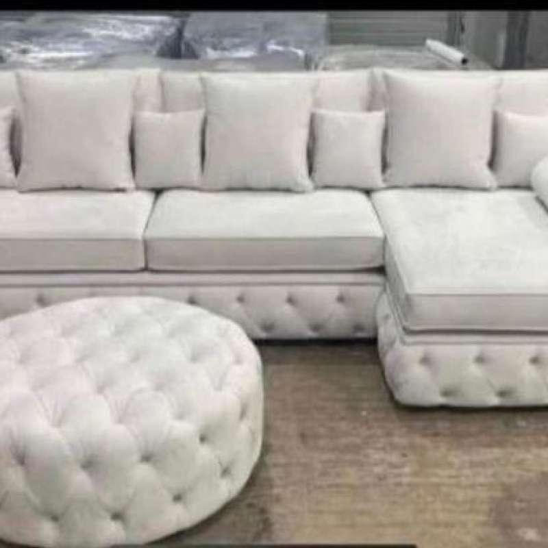 Diamond Tufted Sectional Sofa